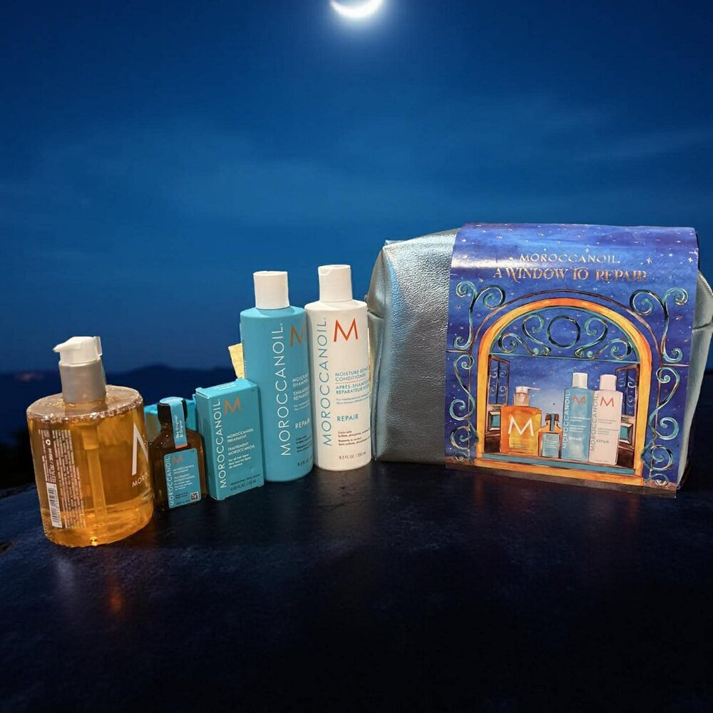 Moroccanoil Moisture Repair Set 4pc Shampoo, Conditioner , Treatment & Hand Wash